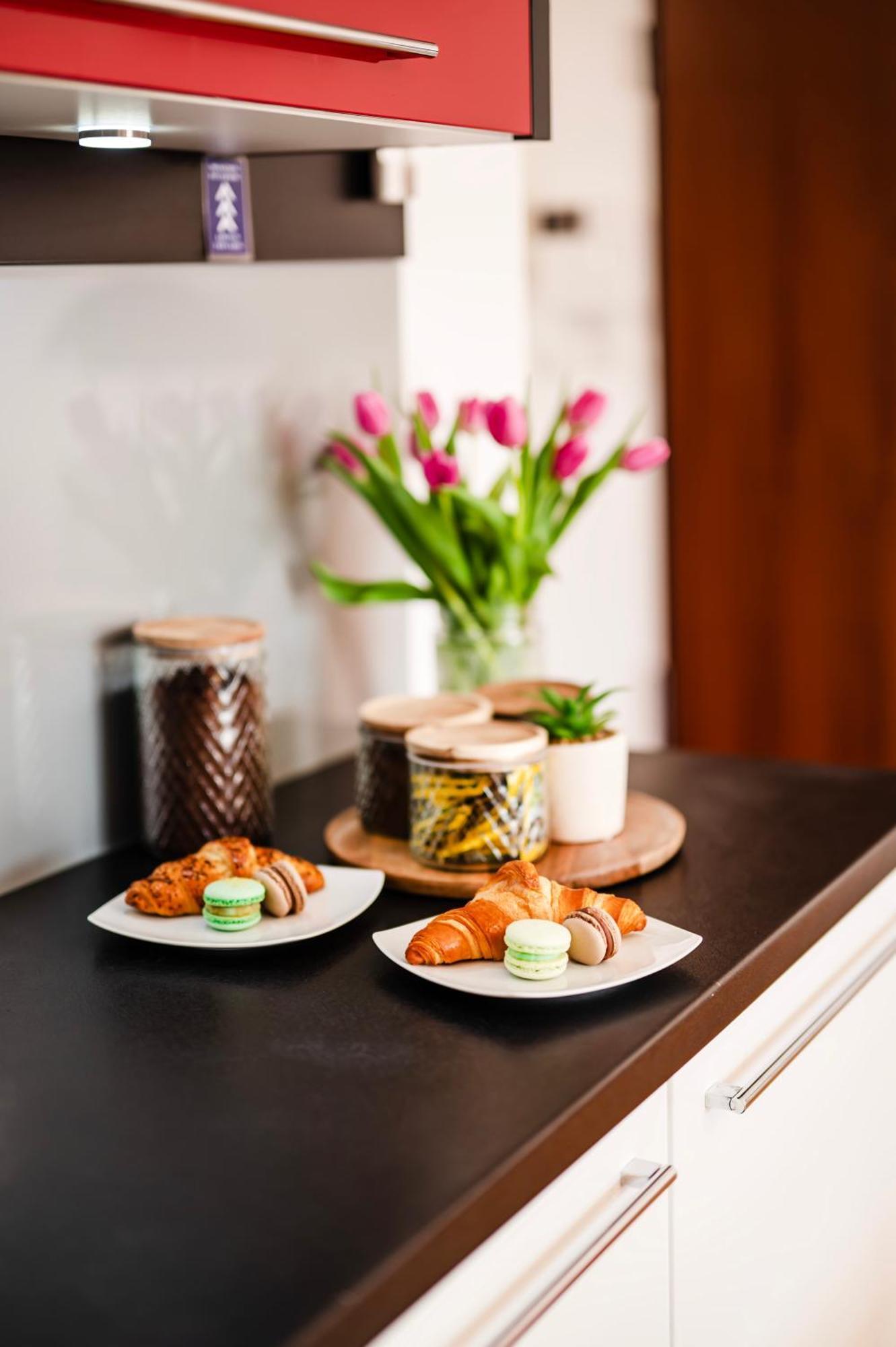 Neapol Parking Gratis Moxy Te&Am Cracow Apartment Красков Екстериор снимка